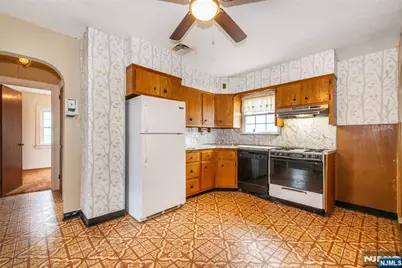 15 Passaic Avenue, Woodland Park, NJ 07424 - Photo 10