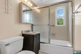 306 Highland St, Cresskill, NJ 07626 - Photo 16