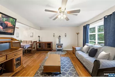 22 Cottage Street, Belleville, NJ 07109 - Photo 2