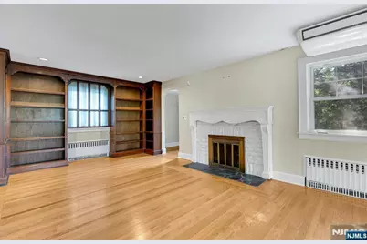 65 Merrison Street, Teaneck Township, NJ 07666 - Photo 8