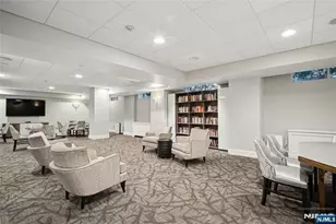 2200 N Central Road 3U, Fort Lee, NJ 07024 - Photo 22