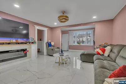 644 Valley Brook Avenue, Lyndhurst Township, NJ 07071 - Photo 18