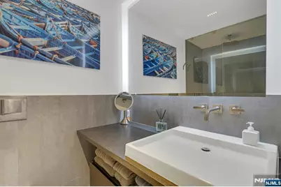 2200 N Central 15G #15G, Fort Lee, NJ 07024 - Photo 34