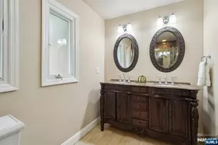 35 Grandview Ave, Upper Saddle River, NJ 07458 - Photo 18