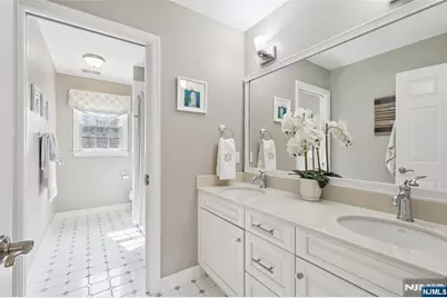 191 Hillside Avenue, Wyckoff Township, NJ 07481 - Photo 18