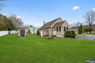 34 Lakeview Ave, Butler, NJ 07405 - Photo 28