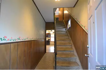 10 Lake Avenue, Clifton, NJ 07011 - Photo 6