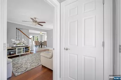 1130 Abbott Boulevard, Fort Lee, NJ 07024 - Photo 32
