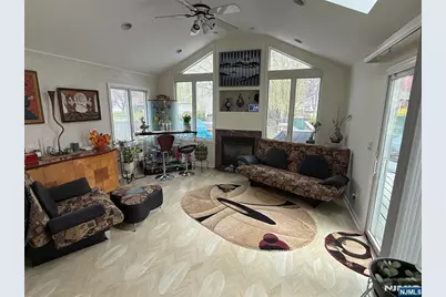 21A Millar Court, Paramus, NJ 07652 - Photo 2