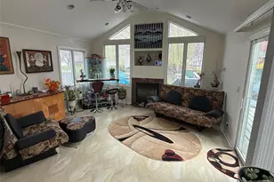 21A Millar Ct, Paramus, NJ 07652 - Photo 2