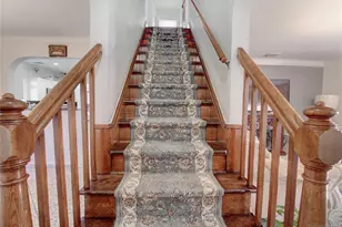 569 Monroe Pl, Ridgefield, NJ 07657 - Photo 6
