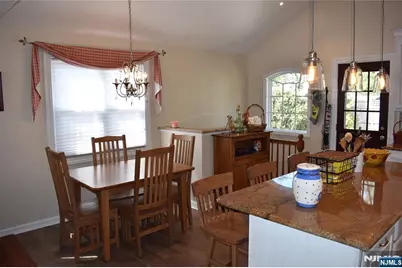 668 Hillsdale Avenue, Hillsdale, NJ 07642 - Photo 6