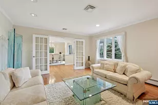 27 Oak Pl, Caldwell, NJ 07006 - Photo 16