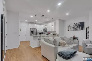 906 Memorial Dr, Belleville, NJ 07109 - Photo 10