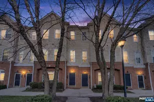 906 Memorial Dr, Belleville, NJ 07109 - Photo 4