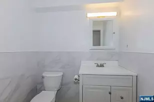 1430 Westgate Dr 8201, Fort Lee, NJ 07024 - Photo 4