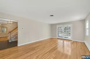 366 Valley View Ave, Paramus, NJ 07652 - Photo 8