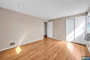 24 Carolyn Rd, Belleville, NJ 07109 - Photo 8