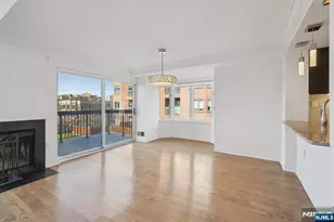 316 Thornton Ct T316, Edgewater, NJ 07020 - Photo 10