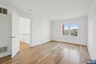 316 Thornton Ct T316, Edgewater, NJ 07020 - Photo 30