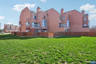 316 Thornton Ct T316, Edgewater, NJ 07020 - Photo 36