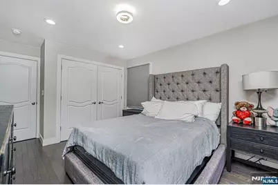 171 Pleasant Avenue, Englewood, NJ 07631 - Photo 12