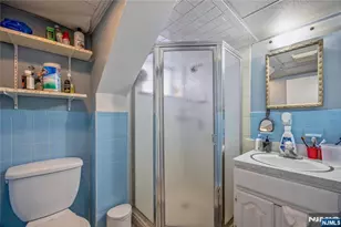 38 Stewart St, Passaic, NJ 07055 - Photo 34