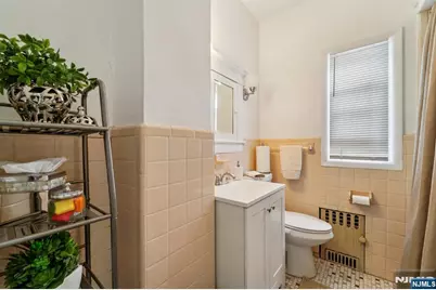 66 Buschmann Avenue, Haledon, NJ 07508 - Photo 14