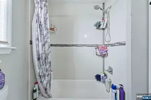 314 W 7th Ave, Newark, NJ 07107 - Photo 26