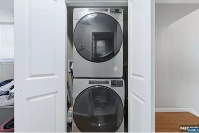 314 W 7th Avenue, Newark, NJ 07107 - Photo 24