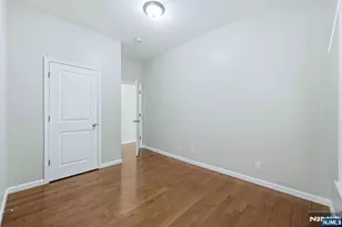314 W 7th Ave, Newark, NJ 07107 - Photo 8