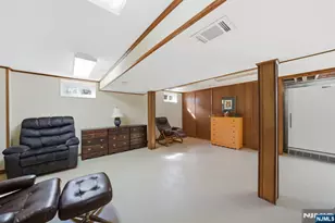 55 Walnut Dr, Tenafly, NJ 07670 - Photo 30