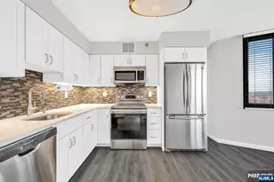 326 Prospect Ave 8E, Hackensack, NJ 07601 - Photo 8