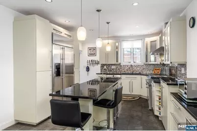 65 Lincoln Avenue, Rutherford, NJ 07070 - Photo 10