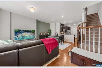 185 Wesmont Drive, Wood Ridge, NJ 07075 - Photo 6