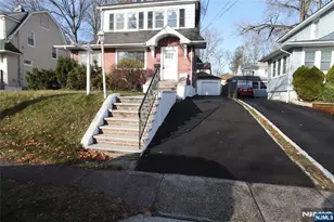 1140 Alicia Ave, Teaneck Township, NJ 07666 - Photo 2