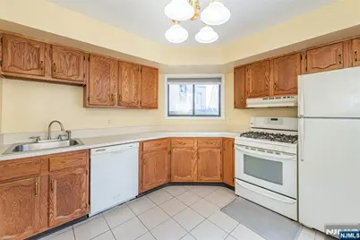 57 Edinborough Court, Washington Township, NJ 07840 - Photo 6