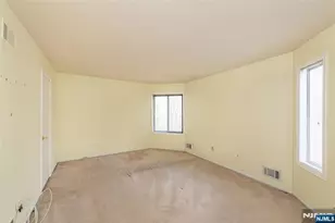 57 Edinborough Ct, Washington Township, NJ 07840 - Photo 10