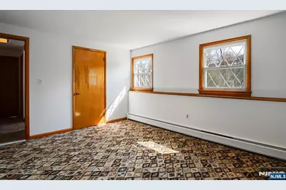 240 Ridge Road, Cedar Grove, NJ 07009 - Photo 22
