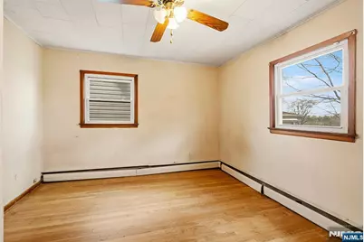 677 Greeley Avenue, Fairview, NJ 07022 - Photo 14