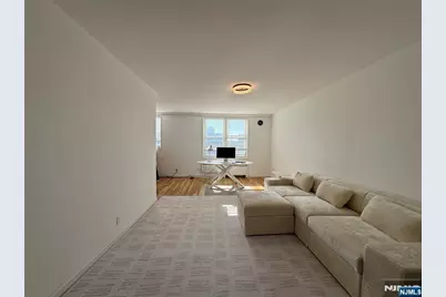 2160 Center Avenue 4G #4G, Fort Lee, NJ 07024 - Photo 10