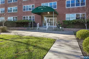 926 Bloomfield Ave 3L, Glen Ridge, NJ 07028 - Photo 2
