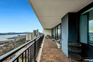1500 Palisade 14F, Fort Lee, NJ 07024 - Photo 8