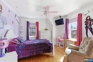 528 Wyndham Rd, Teaneck Township, NJ 07666 - Photo 24