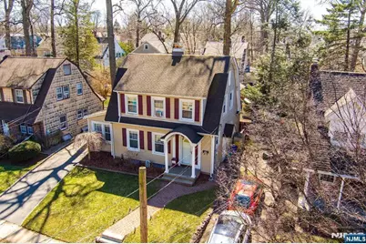 528 Wyndham Road, Teaneck Township, NJ 07666 - Photo 6