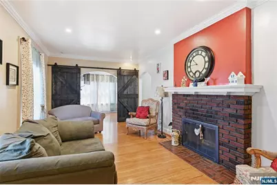 528 Wyndham Road, Teaneck Township, NJ 07666 - Photo 10