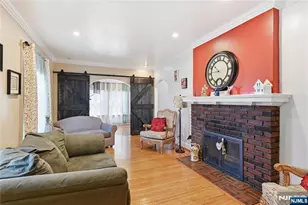 528 Wyndham Rd, Teaneck Township, NJ 07666 - Photo 10