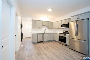 40 York St, Paterson, NJ 07524 - Photo 4