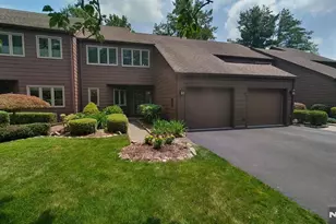 5 S Bayard Ln, Mahwah, NJ 07430 - Photo 2
