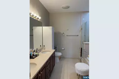 3109 Windsor Park Court 109-C #109-C, Englewood, NJ 07631 - Photo 10